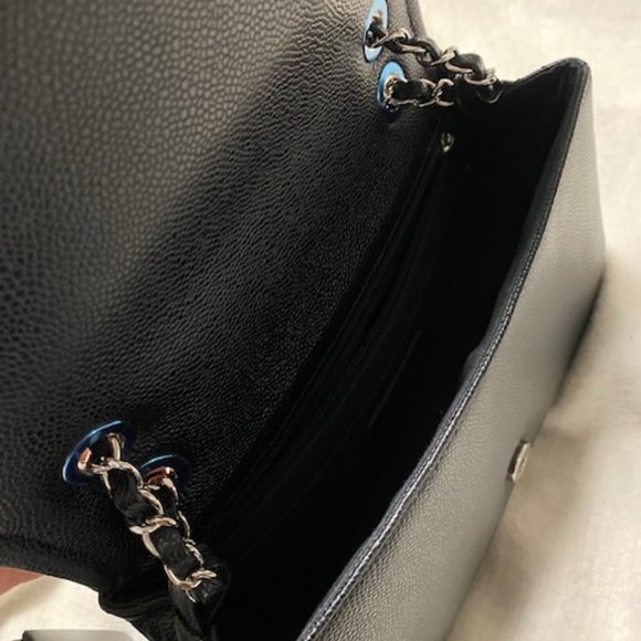 Chanel Flap Bag Caviar/Grained Calfskin Silver Hardware - Picture 10 of 15